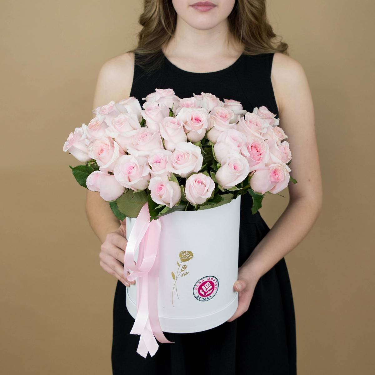 Розы розовые в шляпной коробке Артикул  2088