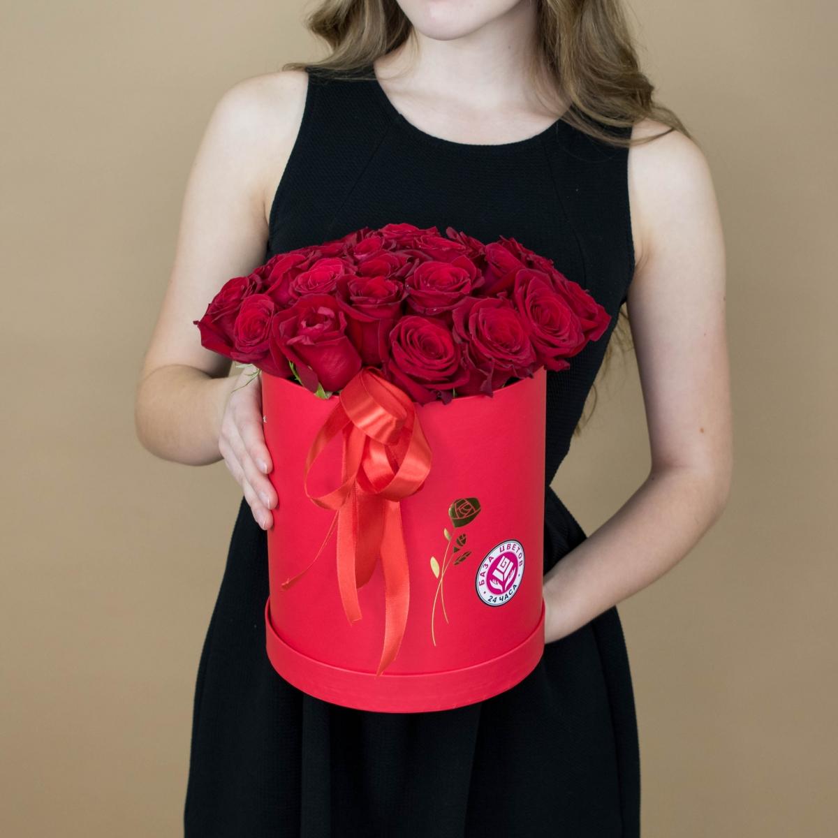 Розы красные в шляпной коробке Артикул - 2262