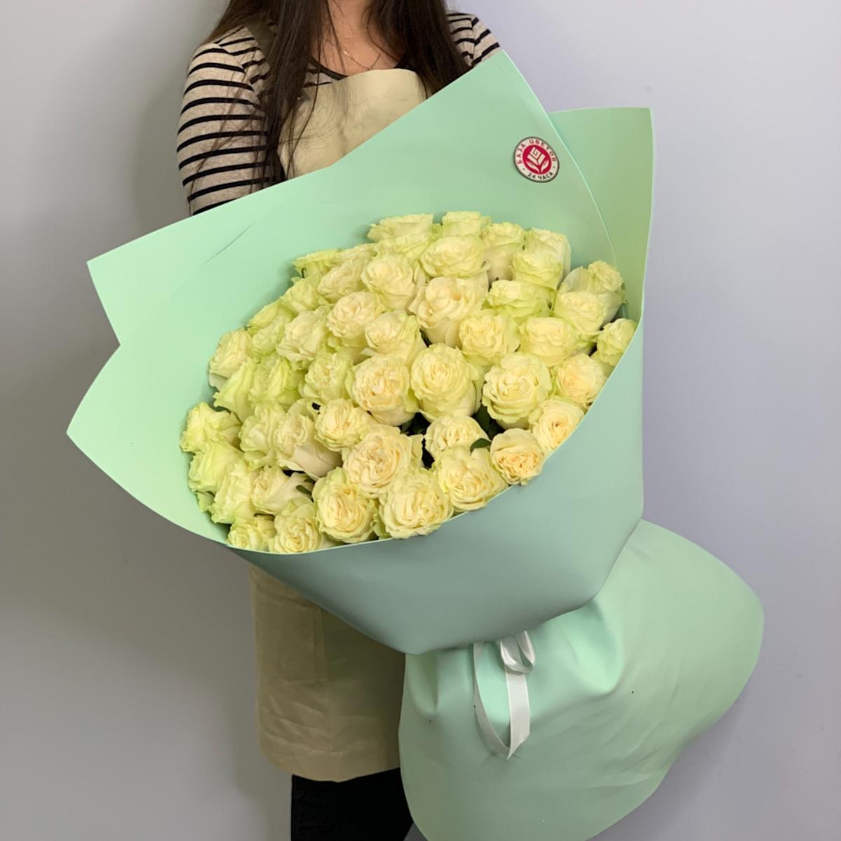 Букеты из белых роз 40 см (Эквадор) (Артикул: 696)
